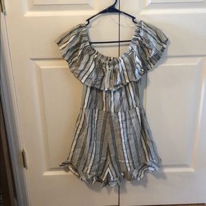 NWT Francesca’s Romper